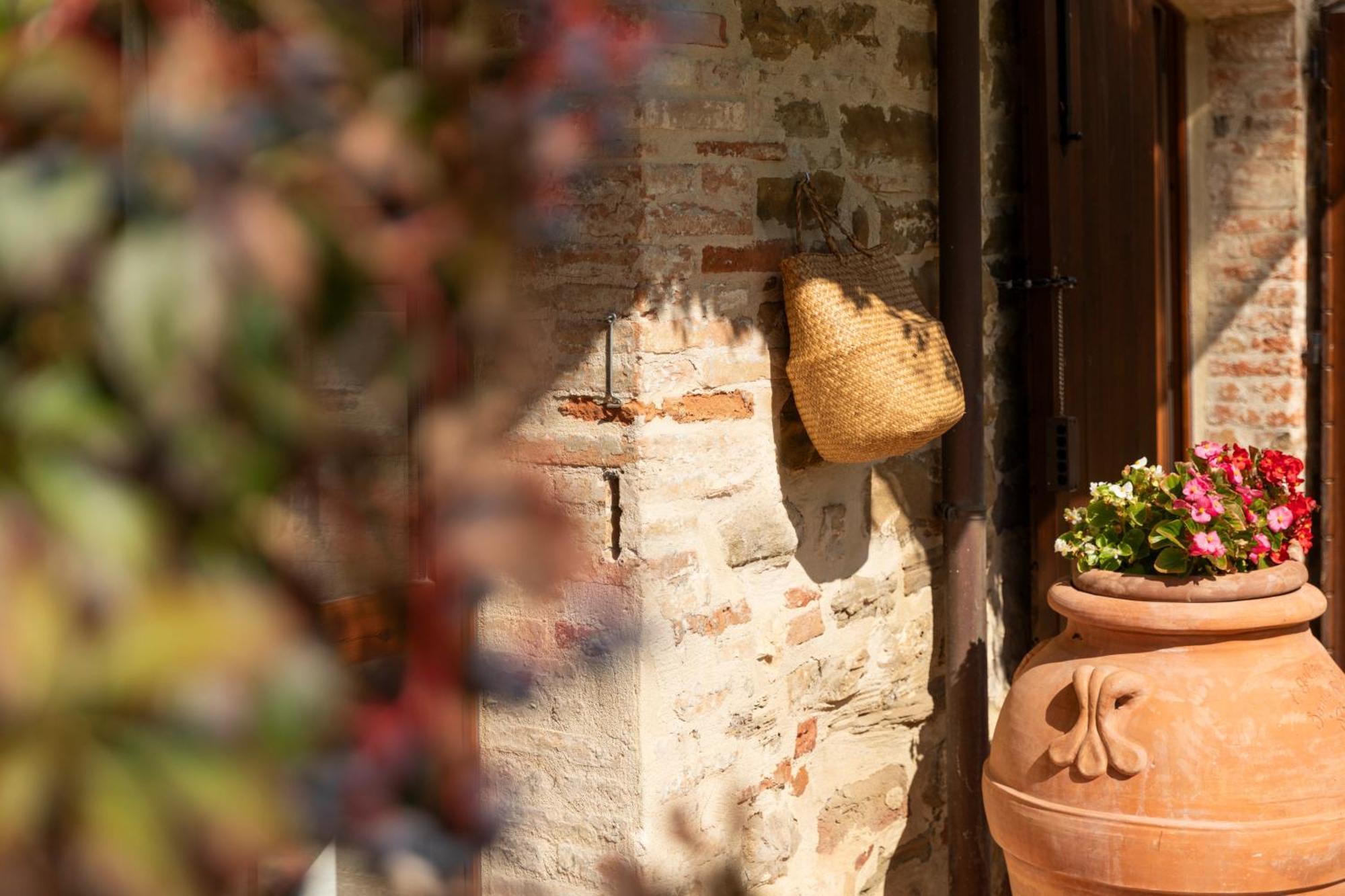 גוביו Agriturismo I Gelsi Di Santa Cristina מראה חיצוני תמונה