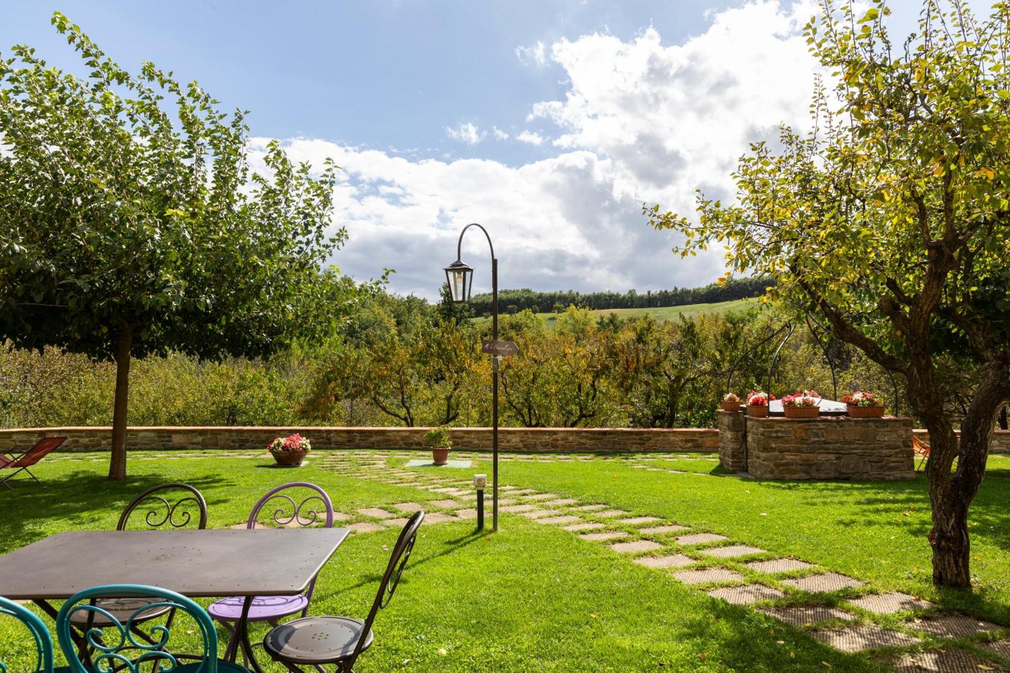 גוביו Agriturismo I Gelsi Di Santa Cristina מראה חיצוני תמונה