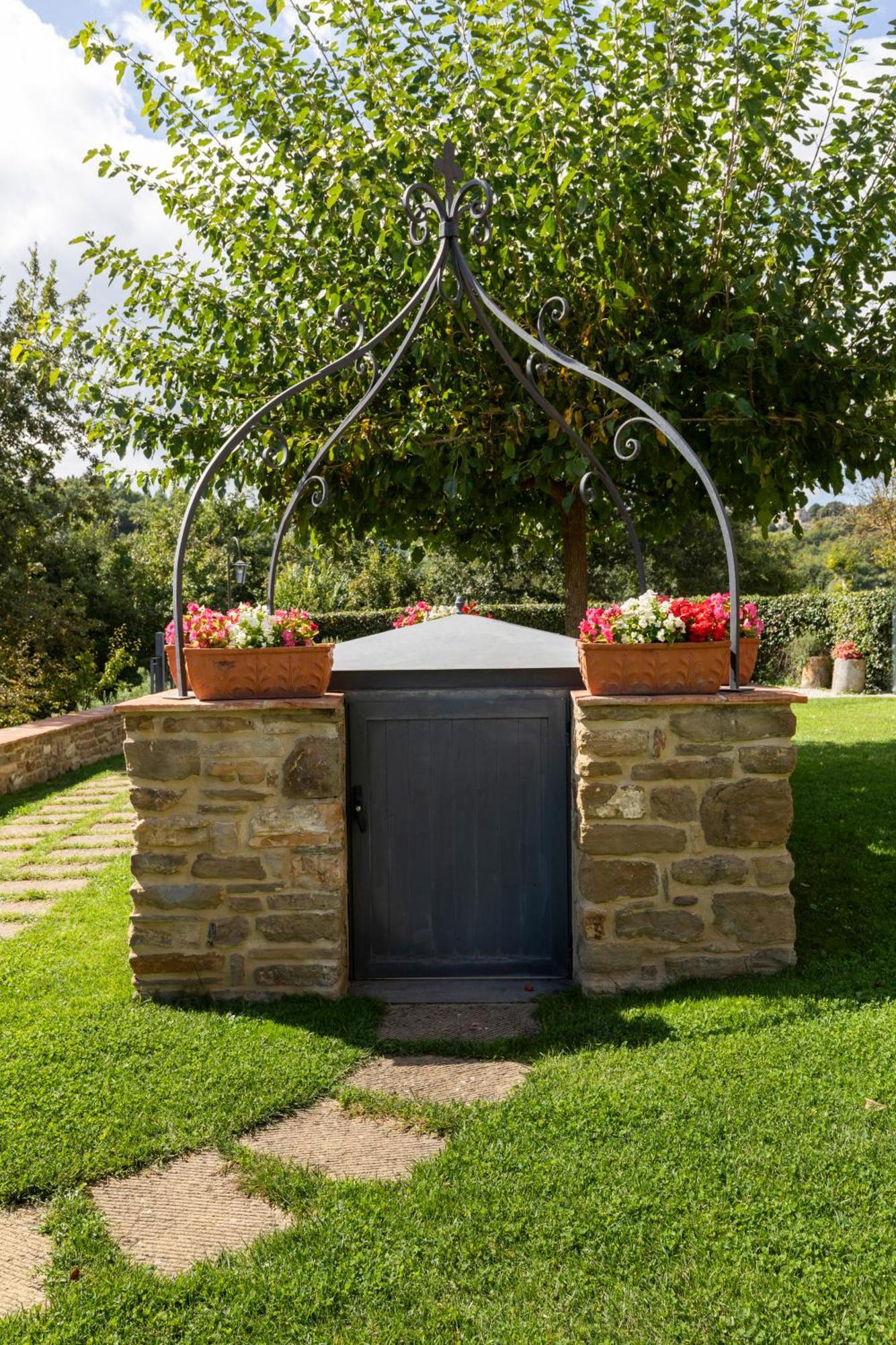 גוביו Agriturismo I Gelsi Di Santa Cristina מראה חיצוני תמונה
