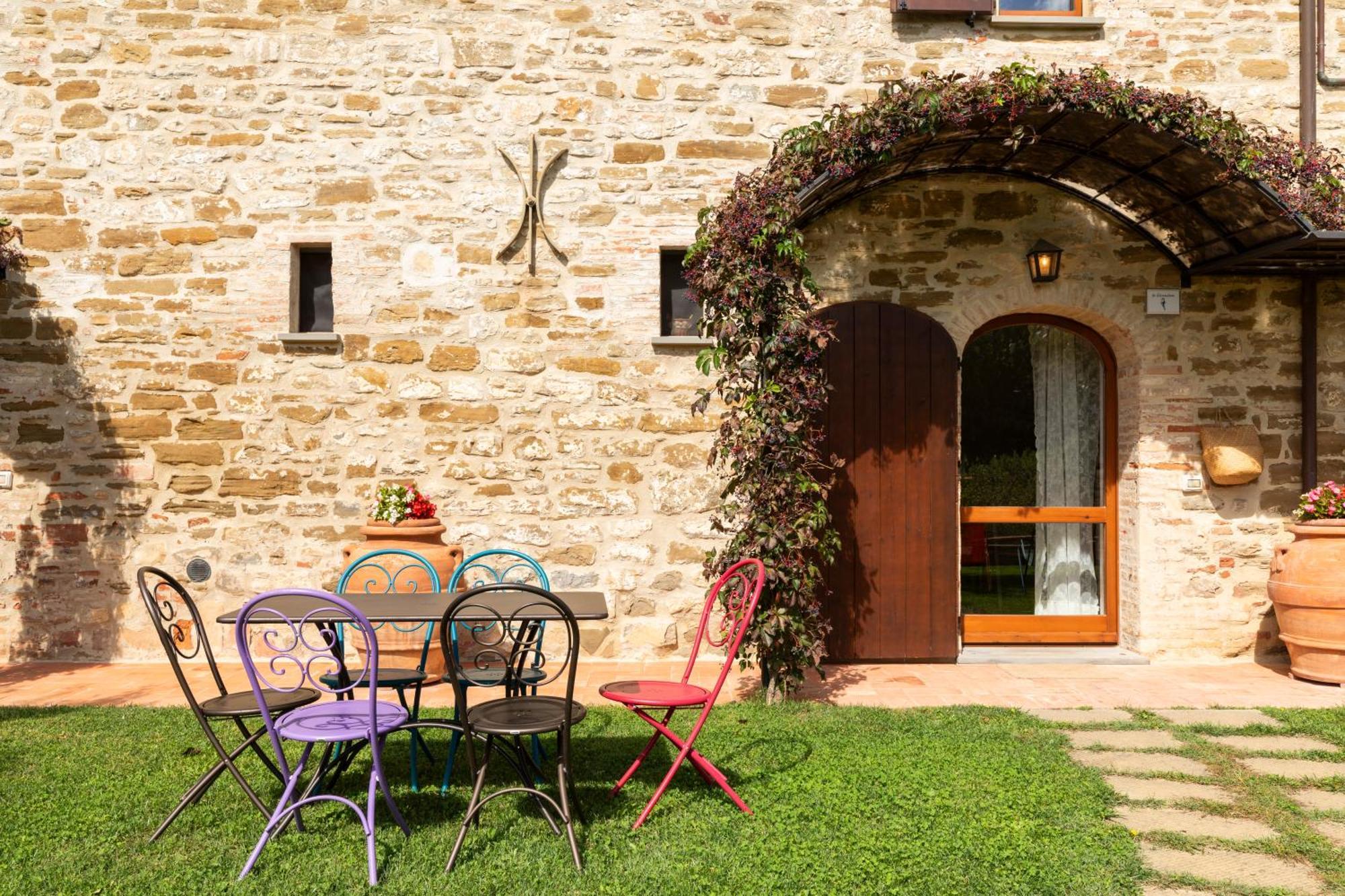 גוביו Agriturismo I Gelsi Di Santa Cristina מראה חיצוני תמונה