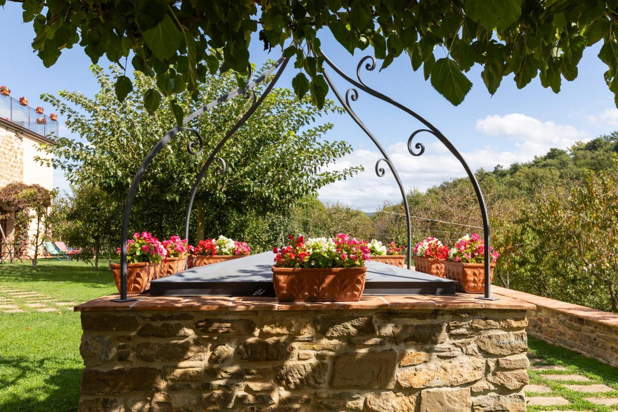 גוביו Agriturismo I Gelsi Di Santa Cristina מראה חיצוני תמונה