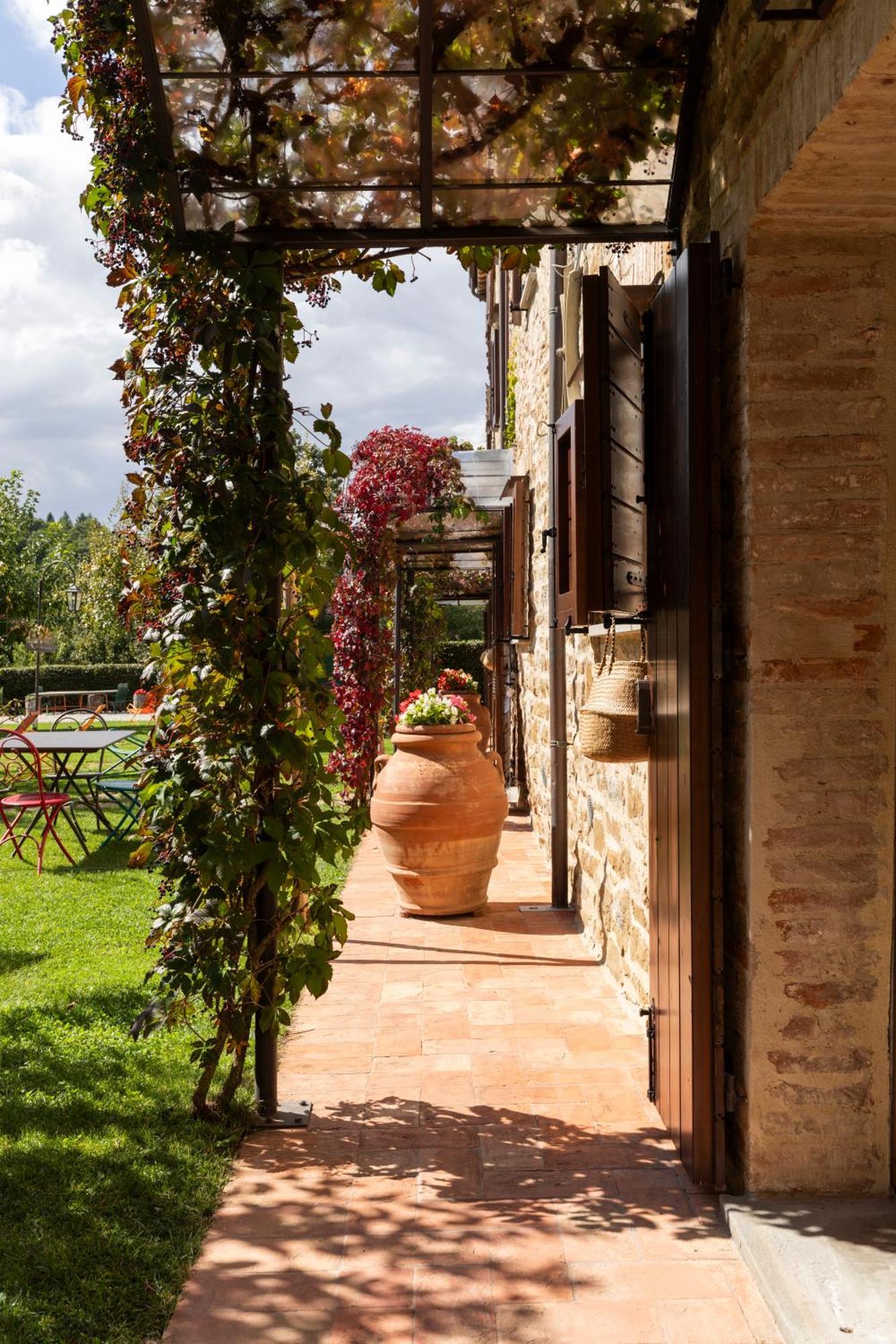 גוביו Agriturismo I Gelsi Di Santa Cristina מראה חיצוני תמונה