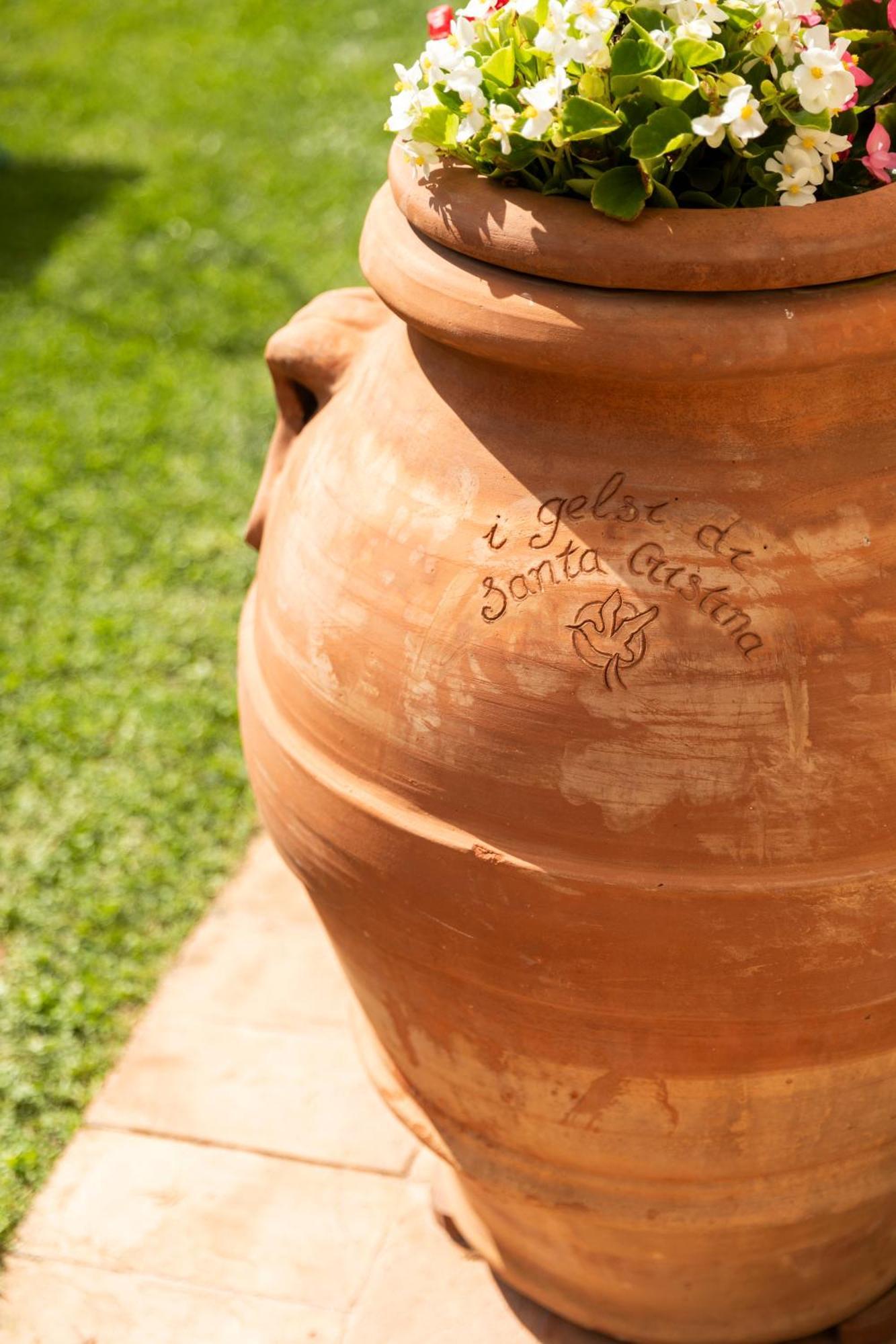 גוביו Agriturismo I Gelsi Di Santa Cristina מראה חיצוני תמונה