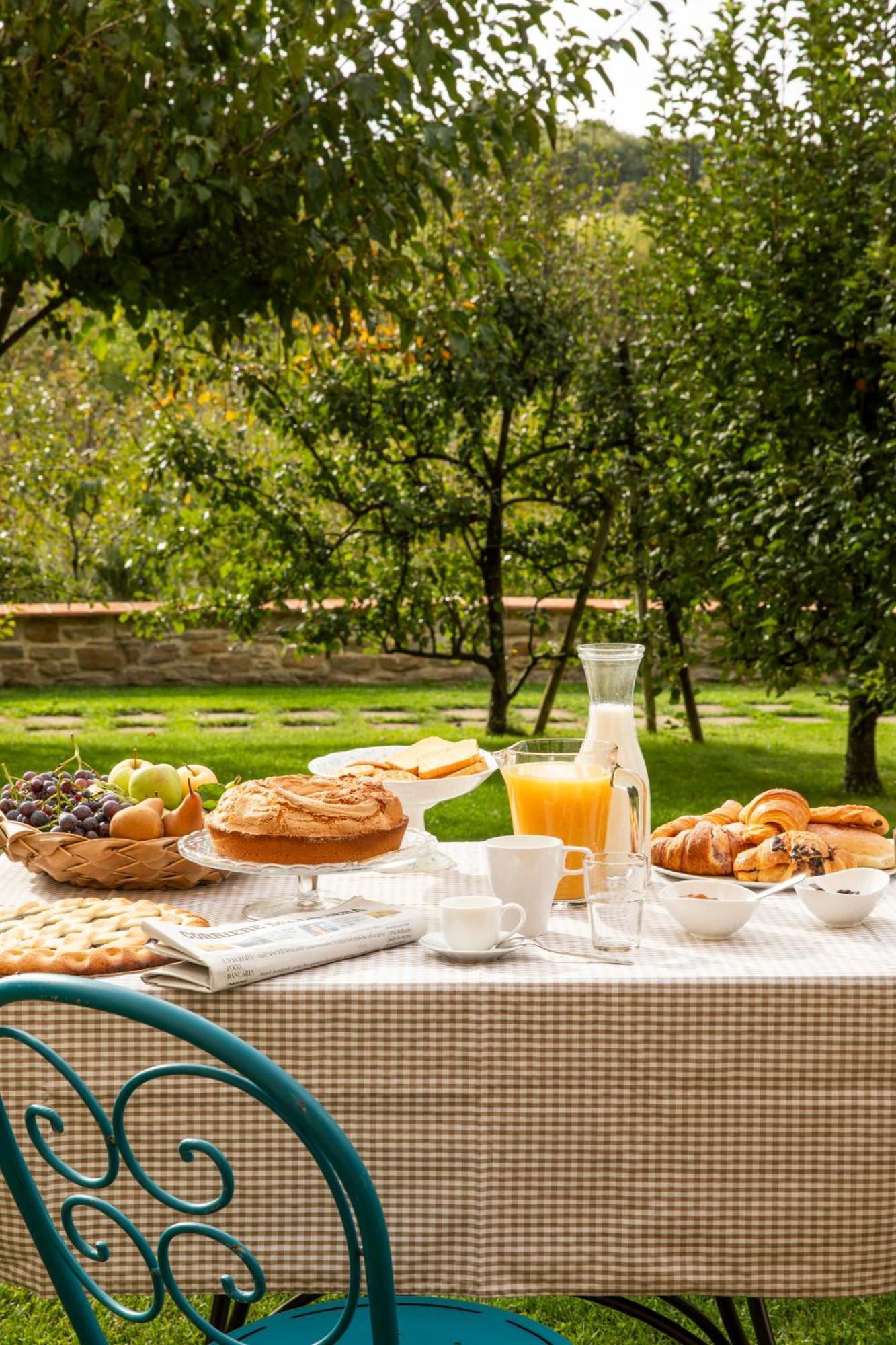 גוביו Agriturismo I Gelsi Di Santa Cristina מראה חיצוני תמונה
