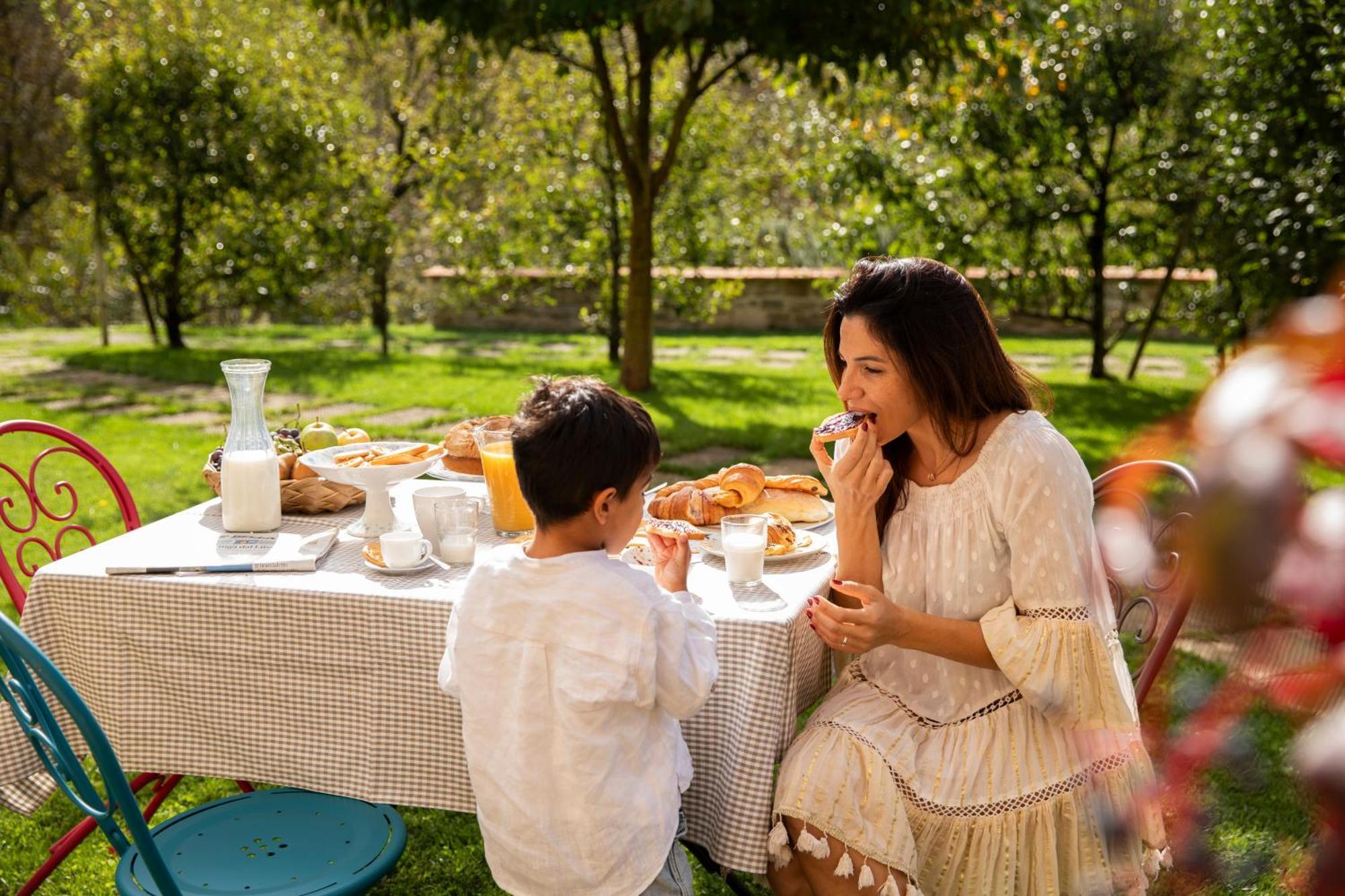 גוביו Agriturismo I Gelsi Di Santa Cristina מראה חיצוני תמונה